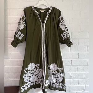 Julia Amory short coatue dress size medium. Worn once!